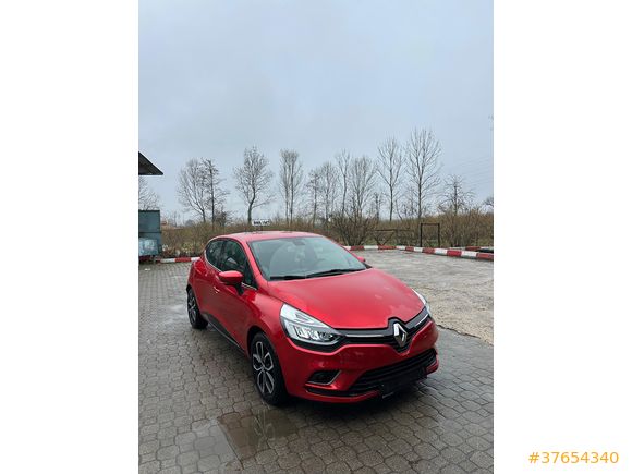 Sahibinden Renault Clio 1.5 dCi Icon 2018 Model - Hatasız Boyasız - FULL PAKET