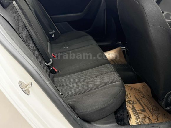 GÜMÜŞ GRUP / PASSAT / MANUEL / TRENDLİNE / DÜŞÜK KM