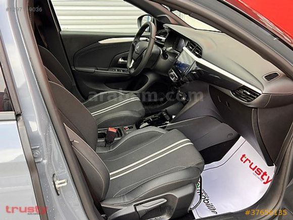 TRUSTY ONATÇA'DAN OPEL CORSA-E