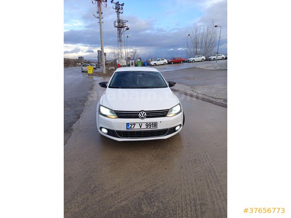 ACİLL Sahibinden Volkswagen Jetta 1.6 TDi Comfortline 2013 Model