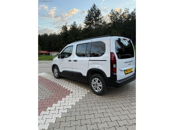 HAZAR OTOMOTİVDEN SIFIR ARAÇ 4 cam otomatik kameralı