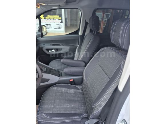 HAZAR OTOMOTİVDEN SIFIR ARAÇ 4 cam otomatik kameralı