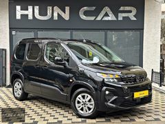 HUN CAR-2025 RİFTER ALLURE DİZEL OTOMATİK BOYASIZ K.KARTI 12 TAK