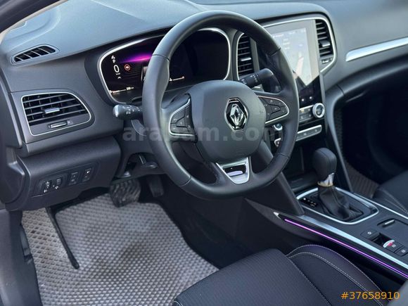 Sahibinden Renault Megane 1.3 TCe Icon 2025 Model 