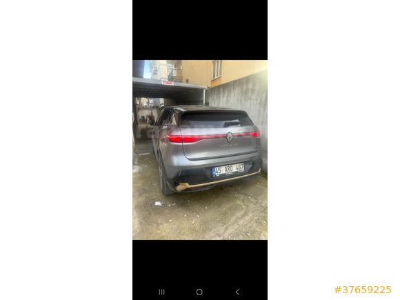 45ARD467 Renault Megane E-Tech Iconic 2023 Model