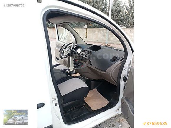 2010.MODEL.RENAULT.KANGO