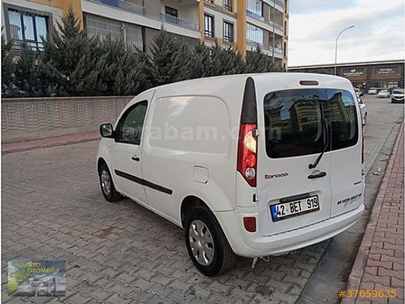 2010.MODEL.RENAULT.KANGO