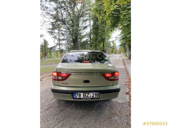 RENAULT MEGANE 1 1.6 16W 