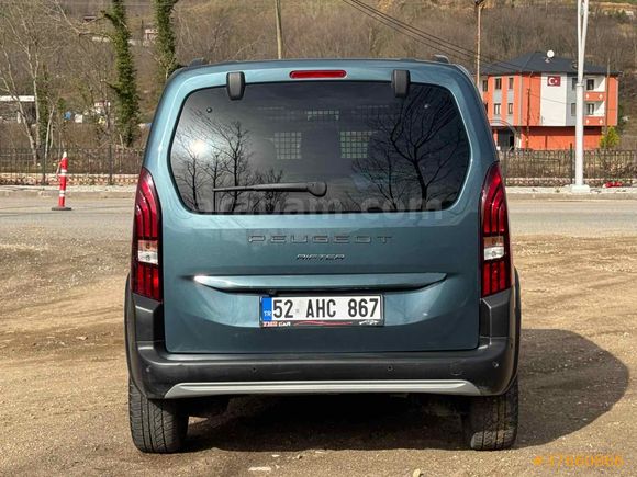 Sahibinden Peugeot Rifter 1.5 BlueHDI GT 2024 Model 
