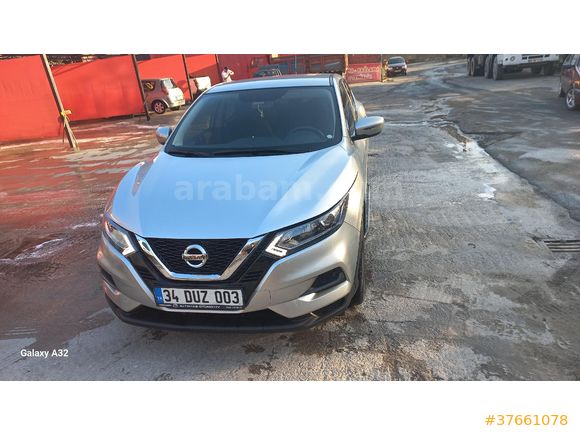 Sahibinden Nissan Qashqai 1.3 DIG-T Visia 2020 Model  58.000 km Gri (Gümüş)