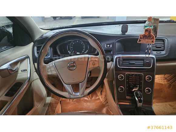 Sahibinden Volvo S60 1.6 D Premium 2015 Model