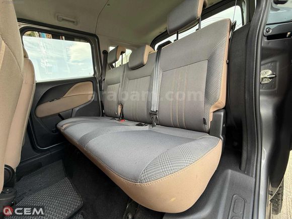 CEM AUTO'DAN 2020 MODEL FİAT DOBLO COMBİ 1.6 MULTİJE PREMİO PLUS