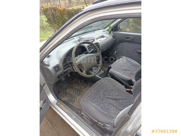 Sahibinden Suzuki Swift 1.3 GLX 2001 Yakıt Cimrisi
