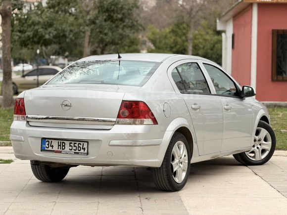 OPEL ASTRA 1.3 CTDI SEDAN