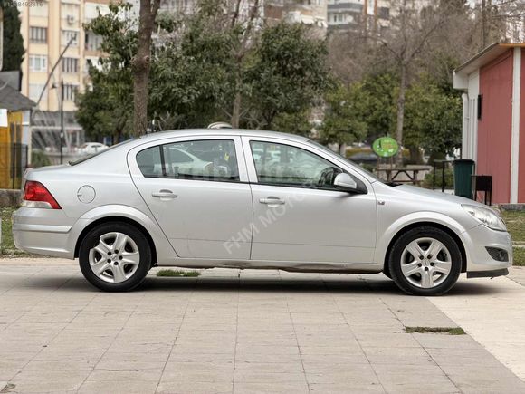 OPEL ASTRA 1.3 CTDI SEDAN