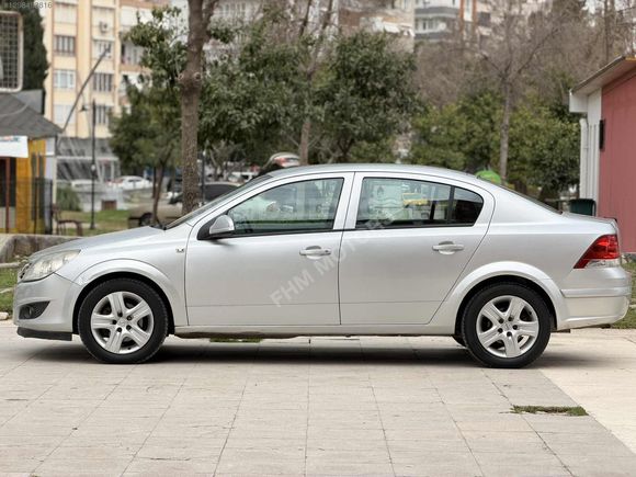 OPEL ASTRA 1.3 CTDI SEDAN