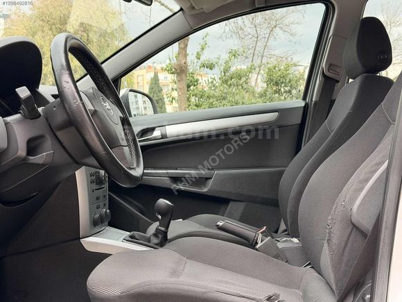 OPEL ASTRA 1.3 CTDI SEDAN