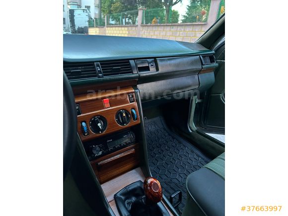 Sahibinden Mercedes - Benz200 d 1986 Model