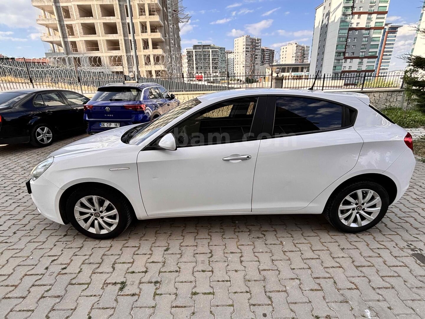 Galeriden Alfa Romeo Giulietta 1.6 JTD Progression 2016 Model Ankara 149.000 km Beyaz 3