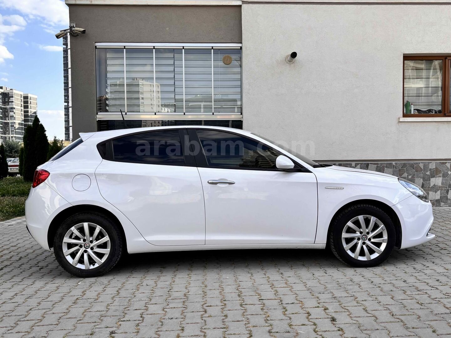 Galeriden Alfa Romeo Giulietta 1.6 JTD Progression 2016 Model Ankara 149.000 km Beyaz 7