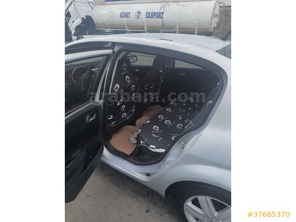 Sahibinden Renault Megane 1.6 Dynamique 2004 Model 