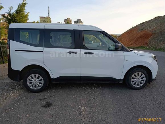 Ford Tourneo Courier 1.5 EcoBlue Trend 2023 Model İstanbul