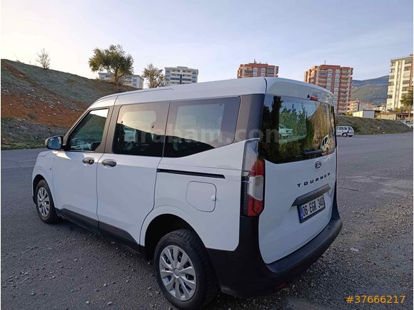 Ford Tourneo Courier 1.5 EcoBlue Trend 2023 Model İstanbul