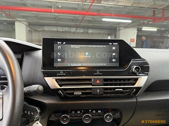受付終了　c4 Galeriden Citroen C4 X 1.2 PureTech Feel Bold 2024 Model İstanbul