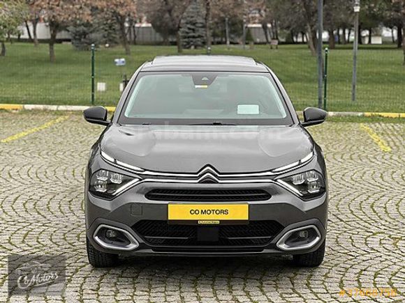 CO MOTORS'DAN 2023 CİTROEN C4 X SHİNE BOLD CAM TAVAN 75.000 KM