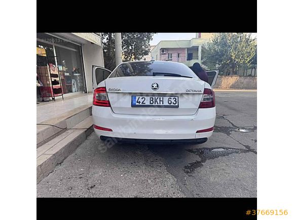 Sahibinden Skoda Octavia 1.6 TDI Elegance 2014 Model  222.000 km 