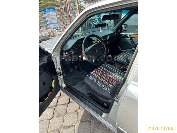 Sahibinden Mercedes - Benz 230 E 1988 Model