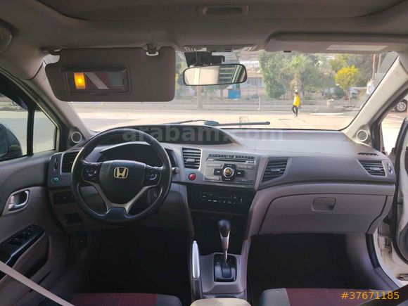 Sahibinden Honda Civic 1.6 i-VTEC ECO Elegance 2012 Model 