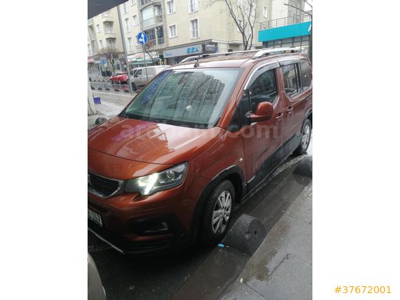 Sahibinden Peugeot Rifter 1.5 BlueHDI Allure 2019 Model