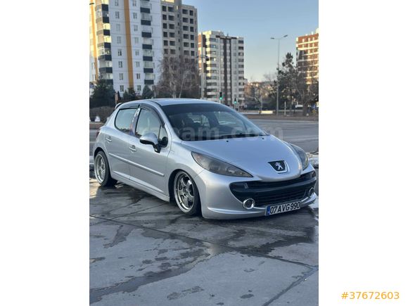 Sahibinden Peugeot 207 1.4 HDi Dynamic 2008 Model 