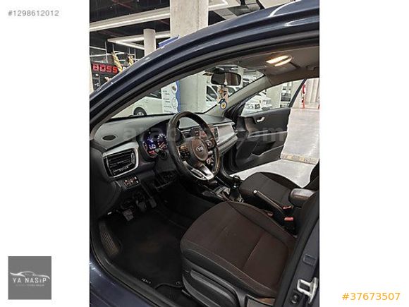 YANASİP'DEN 2019 KİA RİO 1.25 CVVT ELEGANCE HATCHBACHK MANUEL