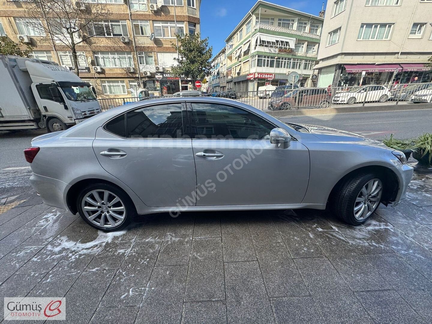 Galeriden Lexus IS 300 2006 Model İstanbul 147.000 km Gri 7