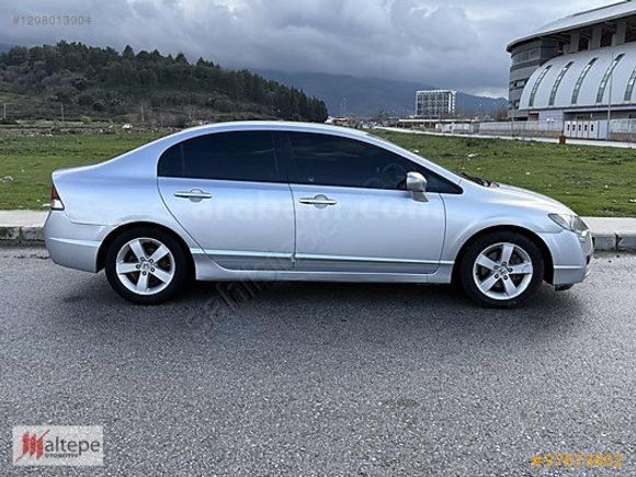 2011 HONDA CİVİC 1.6İ VTEC PREMİUM 120.000 KM