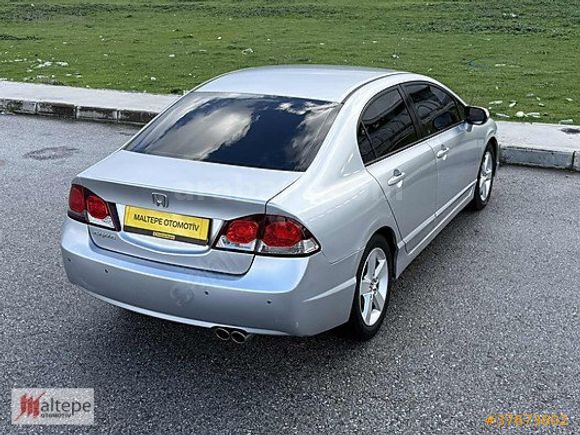 2011 HONDA CİVİC 1.6İ VTEC PREMİUM 120.000 KM