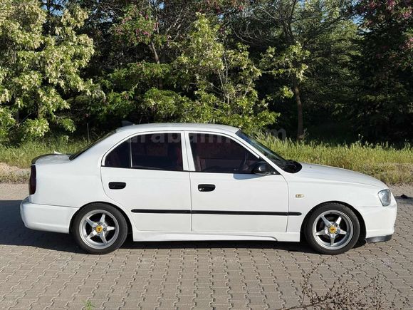SAHİBİNDEN 2000 MODEL HYUNAİ