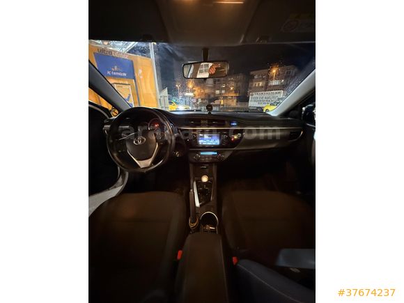 Sahibinden Toyota Corolla 1.4 D-4D Touch 2015 Model