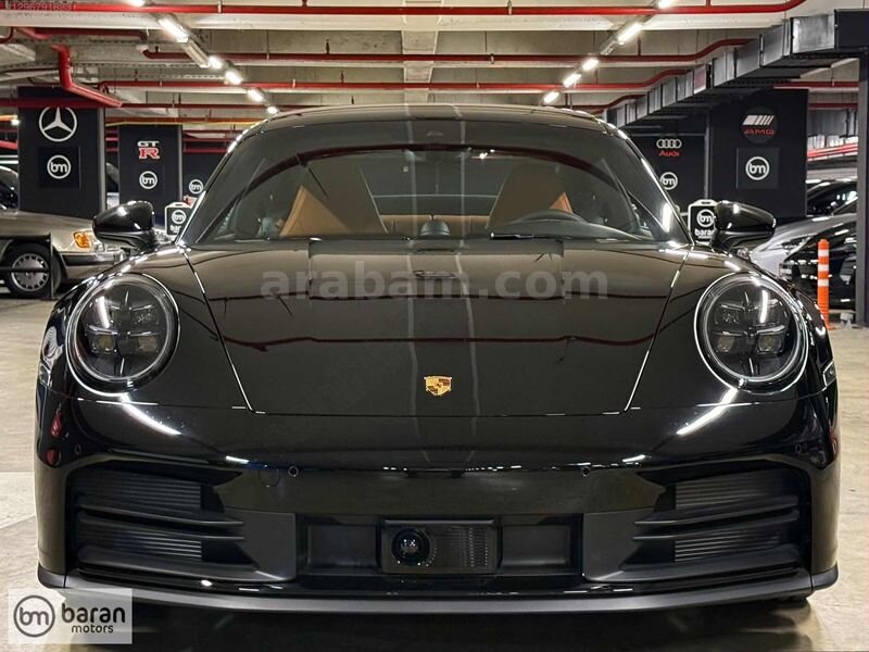 Galeriden Porsche 911 Carrera 2025 Model İstanbul 0 km Siyah