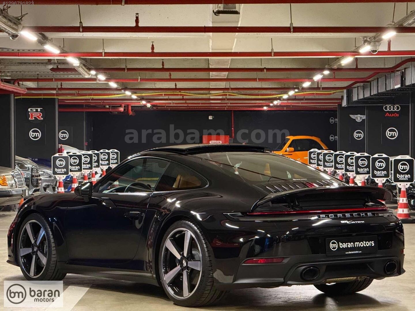 Galeriden Porsche 911 Carrera 2025 Model İstanbul 0 km Siyah 6
