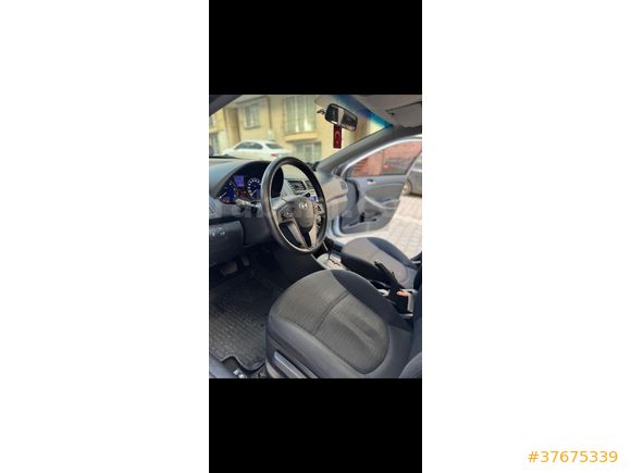 Sahibinden Hyundai Accent Blue 1.6 CRDI Biz 2015 Model