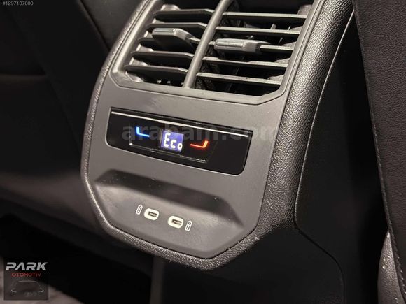 PARK OTOMOTİV'DEN 2025 SEAT LEON 1.5eHybrid Phev FR DSG HATASIZ