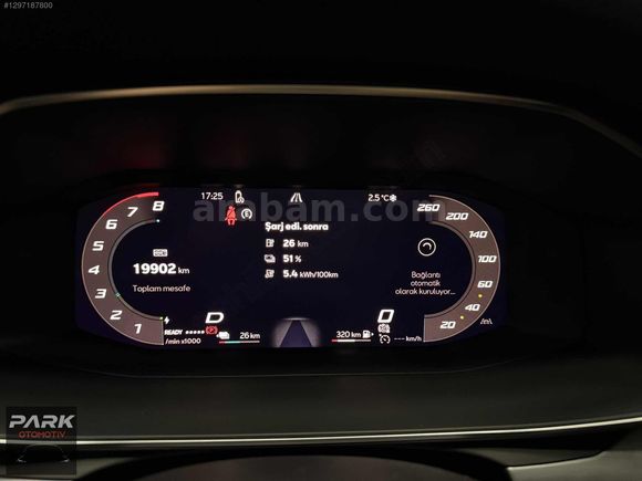 PARK OTOMOTİV'DEN 2025 SEAT LEON 1.5eHybrid Phev FR DSG HATASIZ
