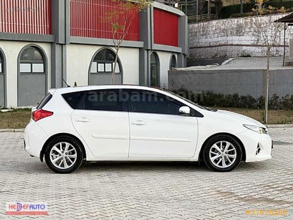 HEDEF AUTO'DAN AURİS D4-D ADVANCE SKY PACK OTOMATİK CAM TAVAN