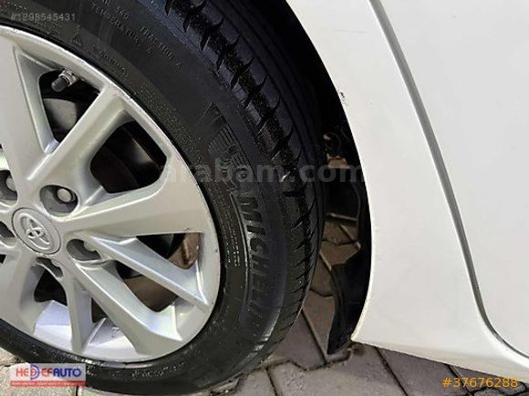HEDEF AUTO'DAN AURİS D4-D ADVANCE SKY PACK OTOMATİK CAM TAVAN