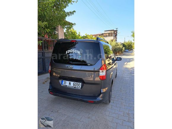 BAYİİ DEN ÇIKTIĞI GİBİ GARAJ ARABASI