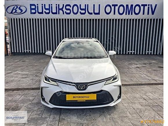 BÜYÜKSOYLU'DAN 2023 TOYOTA COROLLA 1.5 OTOMATİK PASSİON X-PACK
