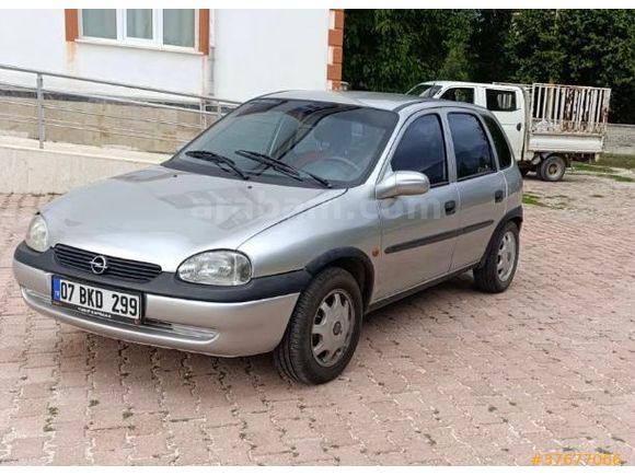 Sahibinden Opel Corsa 1.4 100.Yıl 2000 Model  350.000 km Gri